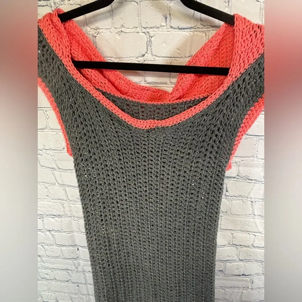 Handknit Gray Melon Cap Sleeve Pullover Hooded Boho Whimsigoth Sweater Vest S